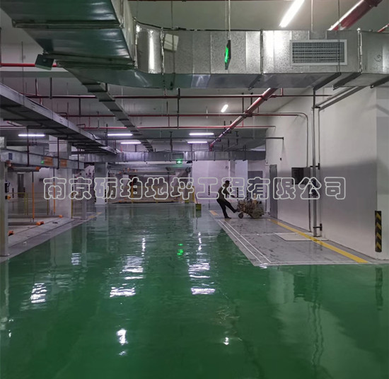 地下车库现场环氧地坪施工实景